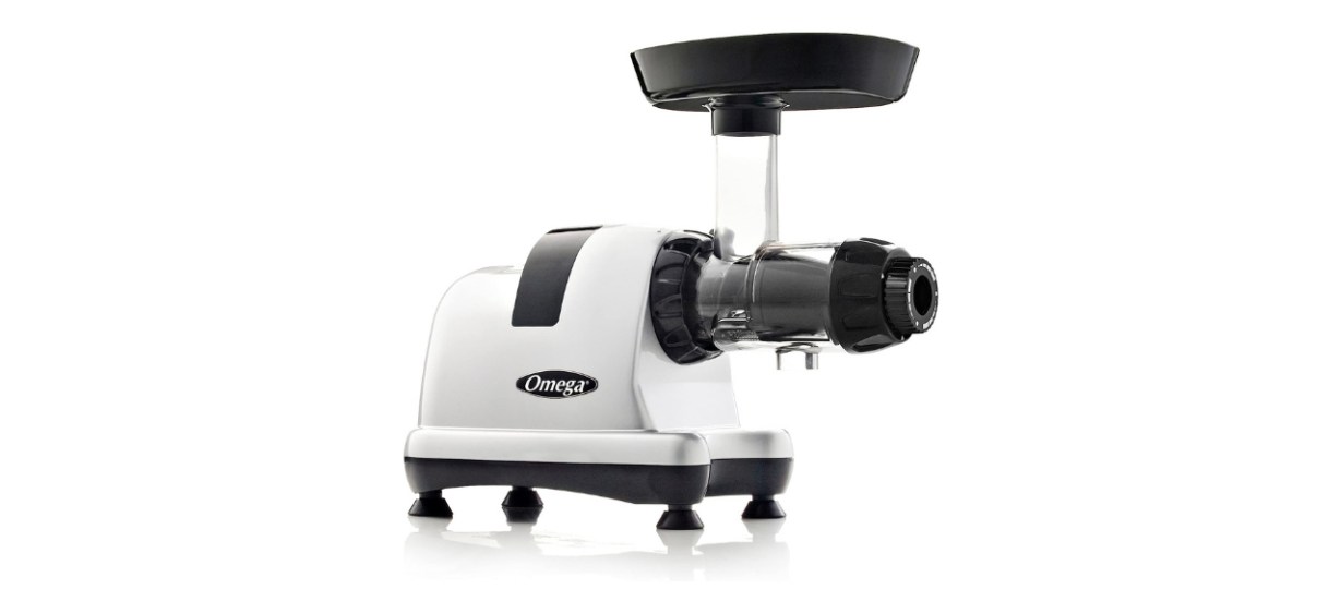 Omega Juicers J8008C Nutrition Center HD Masticating Juicer