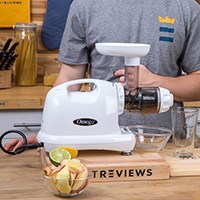 Omega juicer