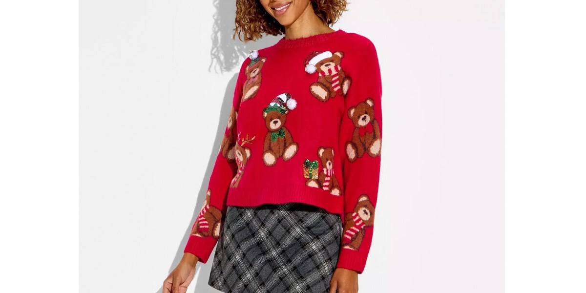 33 Degrees Women's Teddy Bear Print Festive Graphic Sweater